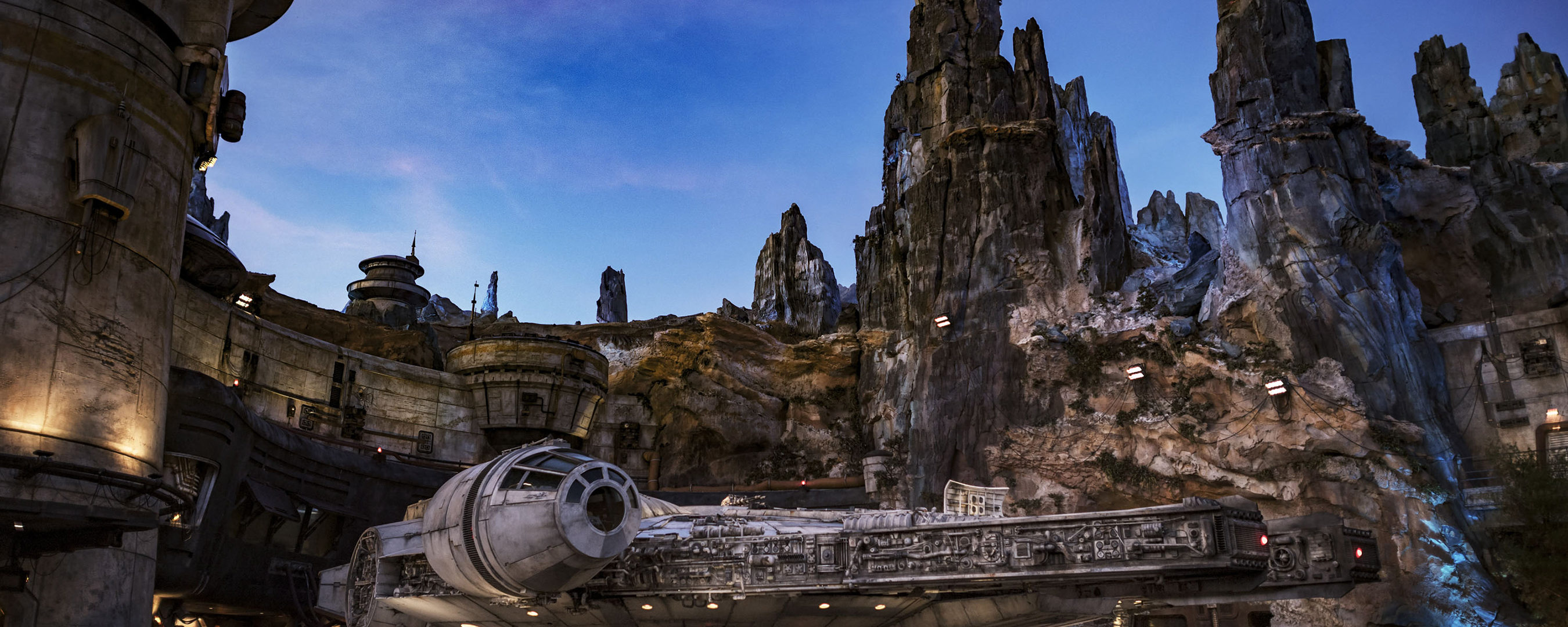 Star Wars: Galaxy’s Edge inaugura no Disney’s Hollywood Studios